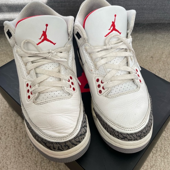 Jordan retro 3 reimagined size 6y (grade school) - Picture 3 of 7